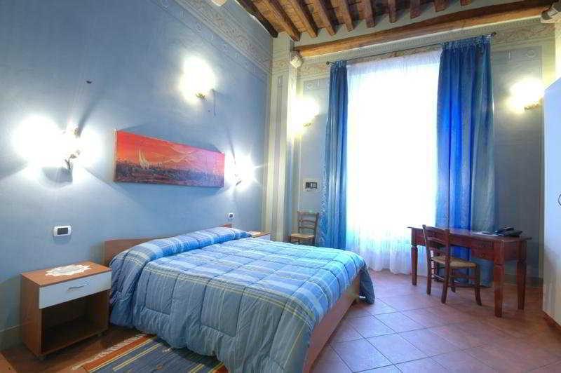 Antica Residenza Del Gallo Lucques Extérieur photo