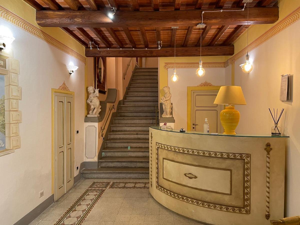 Antica Residenza Del Gallo Lucques Extérieur photo