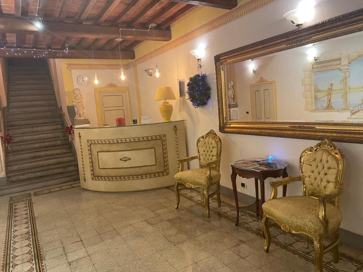 Antica Residenza Del Gallo Lucques Extérieur photo