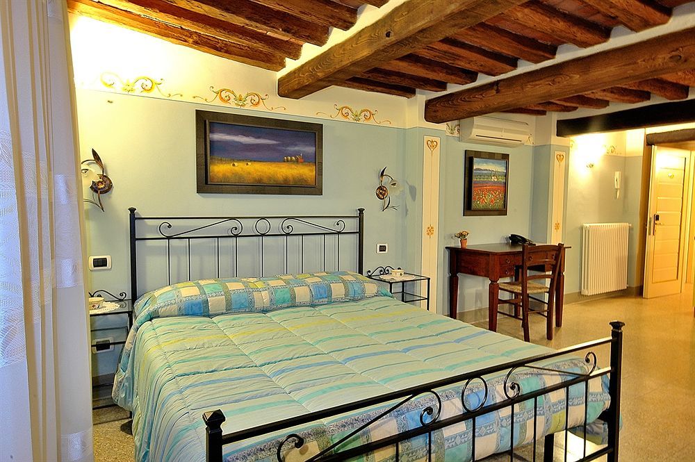 Antica Residenza Del Gallo Lucques Extérieur photo